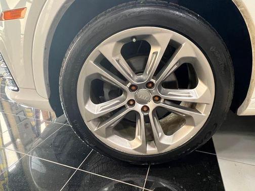 2017 Audi Q3 2.0T Prestige