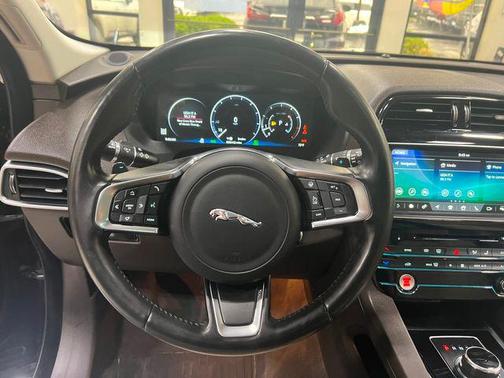 2018 Jaguar F-PACE 25t Prestige