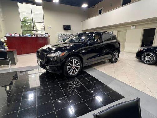 2018 Jaguar F-PACE 25t Prestige