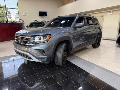 2023 Volkswagen Atlas 3.6L SE w/Technology