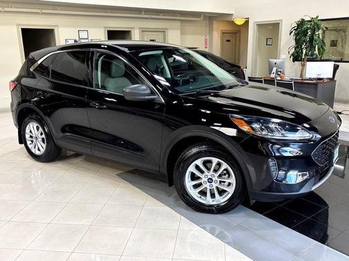 Other 2022 Ford Escape SE