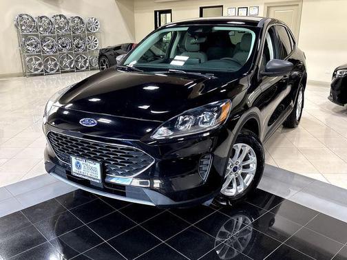 Other 2022 Ford Escape SE