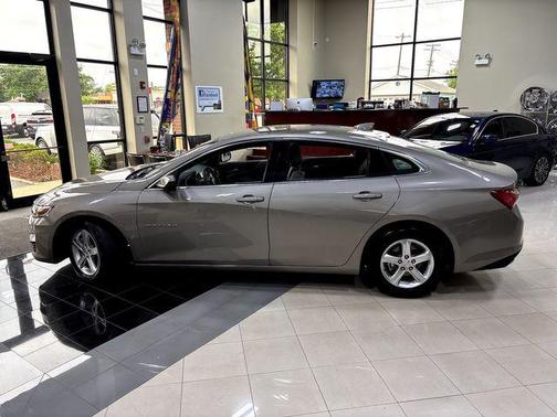 Other 2022 Chevrolet Malibu FWD LT