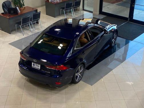 2017 Lexus IS 300 Base