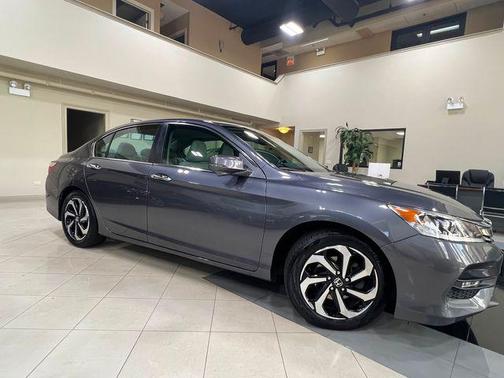 2017 Honda Accord EX-L w/Navigation & Honda Sensing