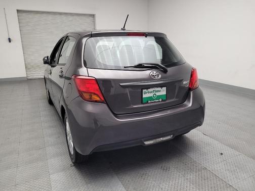 2015 Toyota Yaris LE