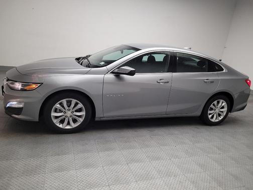 Sterling Gray Metallic 2023 Chevrolet Malibu FWD 1LT