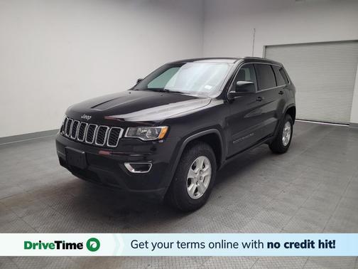 Diamond Black Crystal Pearlcoat 2017 Jeep Grand Cherokee Laredo