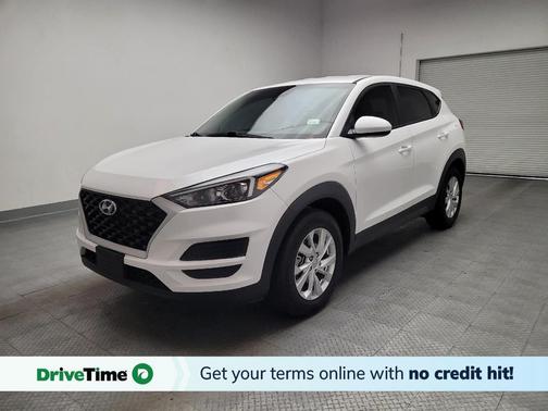 White Cream 2021 Hyundai TUCSON SE