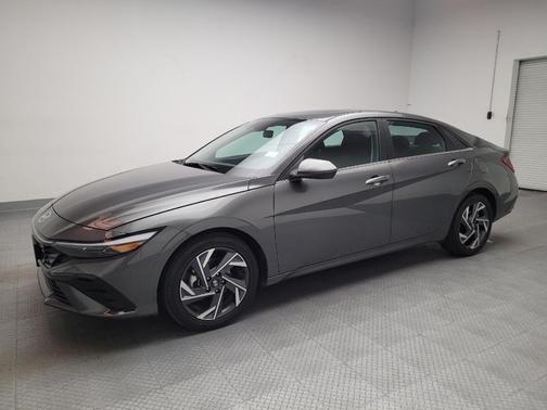 2025 Hyundai ELANTRA SEL