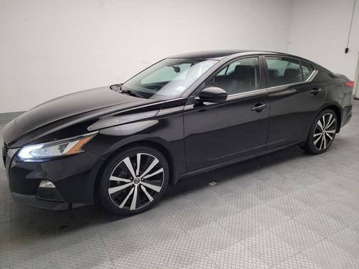 2020 Nissan Altima SR FWD