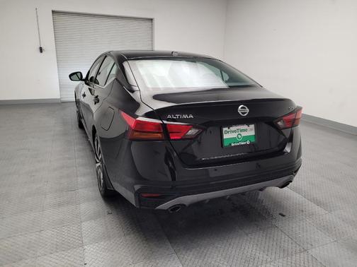 2020 Nissan Altima SR FWD