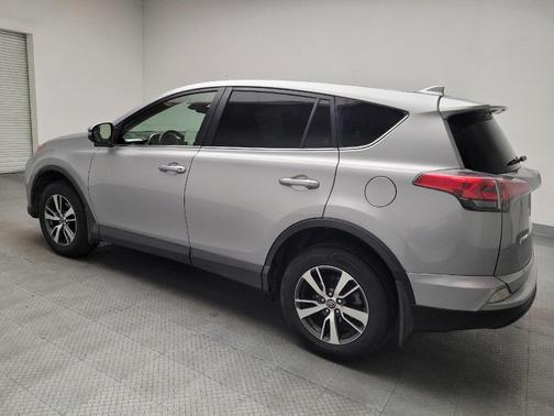 Silver Sky Metallic 2018 Toyota RAV4 XLE
