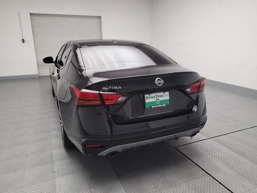 2020 Nissan Altima SR FWD
