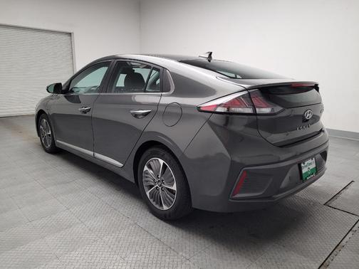 2021 Hyundai IONIQ Plug-In Hybrid Limited