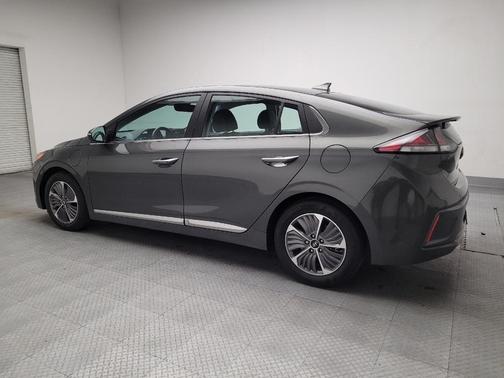 2021 Hyundai IONIQ Plug-In Hybrid Limited