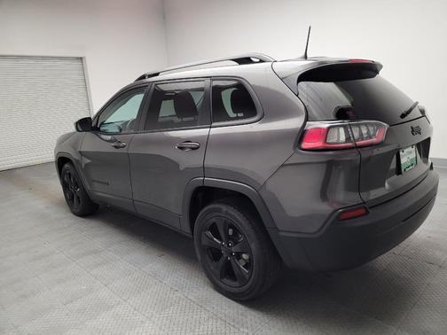 Granite Crystal Metallic Clearcoat 2020 Jeep Cherokee Altitude