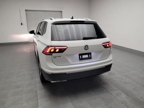 Pure White 2021 Volkswagen Tiguan 2.0T SEL