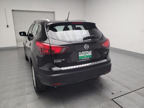 2018 Nissan Rogue Sport SV