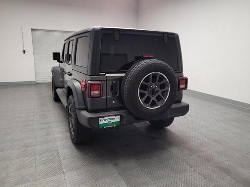 Granite Crystal Metallic Clearcoat 2018 Jeep Wrangler Unlimited Sport