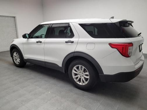 Oxford White 2021 Ford Explorer