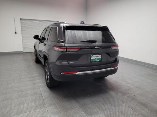 Baltic Gray Metallic Clearcoat 2024 Jeep Grand Cherokee 4xe Base