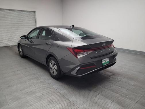 Amazon Gray 2024 Hyundai ELANTRA SE