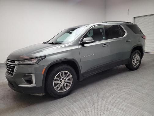 Silver Sage Metallic 2023 Chevrolet Traverse LT Cloth