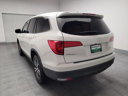 White Diamond Pearl 2017 Honda Pilot EX