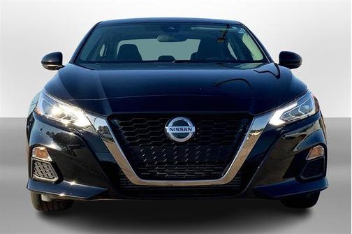 2022 Nissan Altima 2.0 SR