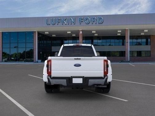 2025 Ford F-350 Lariat Super Duty