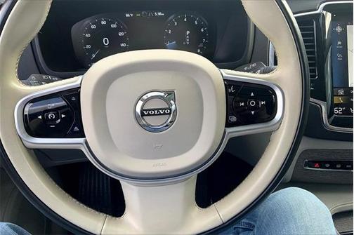 2021 Volvo XC90 T6 Inscription 6 Passenger