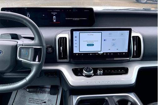 OXFORD WHITE 2025 Ford Expedition ACTIVE
