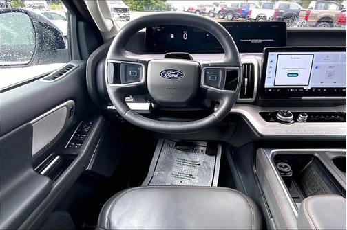 OXFORD WHITE 2025 Ford Expedition ACTIVE