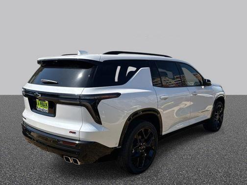 2025 Chevrolet Traverse RS