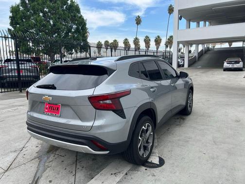 2024 Chevrolet Trax LT