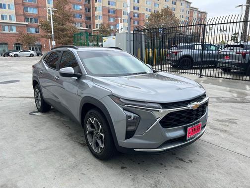 2024 Chevrolet Trax LT