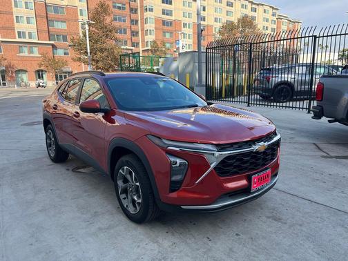 2024 Chevrolet Trax LT