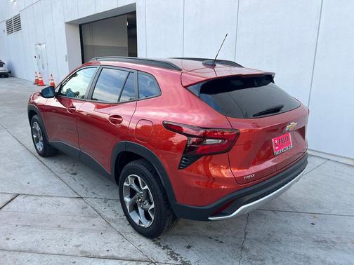 2024 Chevrolet Trax LT