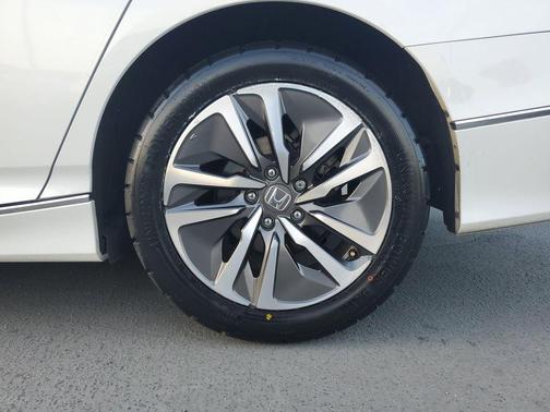 2020 Honda Accord Hybrid Touring
