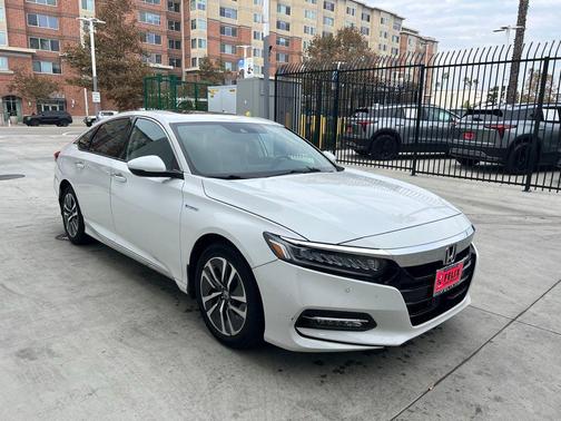 2020 Honda Accord Hybrid Touring