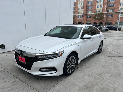 2020 Honda Accord Hybrid Touring