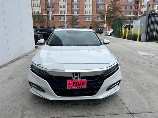 2020 Honda Accord Hybrid Touring