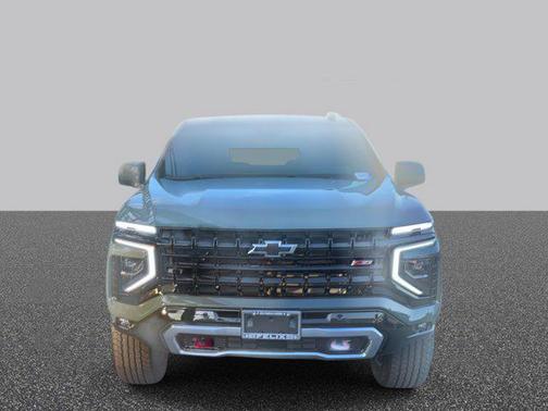 2025 Chevrolet Suburban 4WD Z71