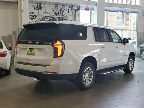 2026 Chevrolet Suburban LS