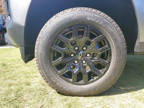 2025 Chevrolet Colorado WT