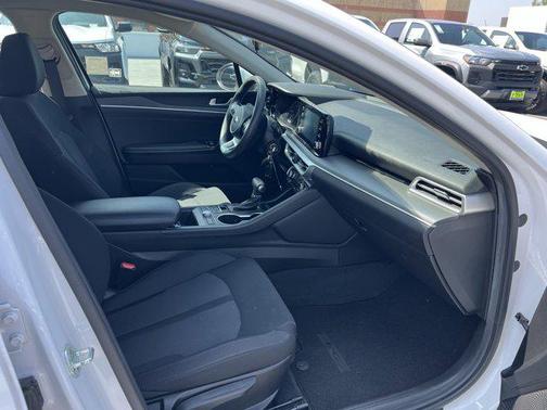 2021 Kia K5 LX