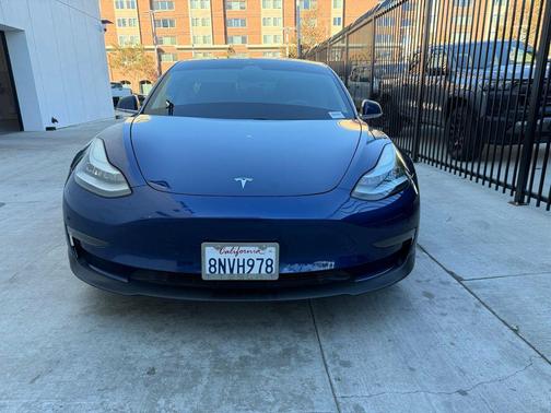 2020 Tesla Model 3 Standard Range