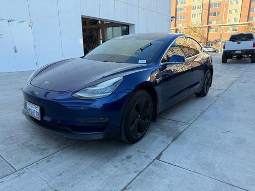 2020 Tesla Model 3 Standard Range
