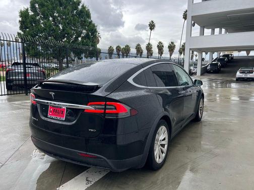 2018 Tesla Model X 75D